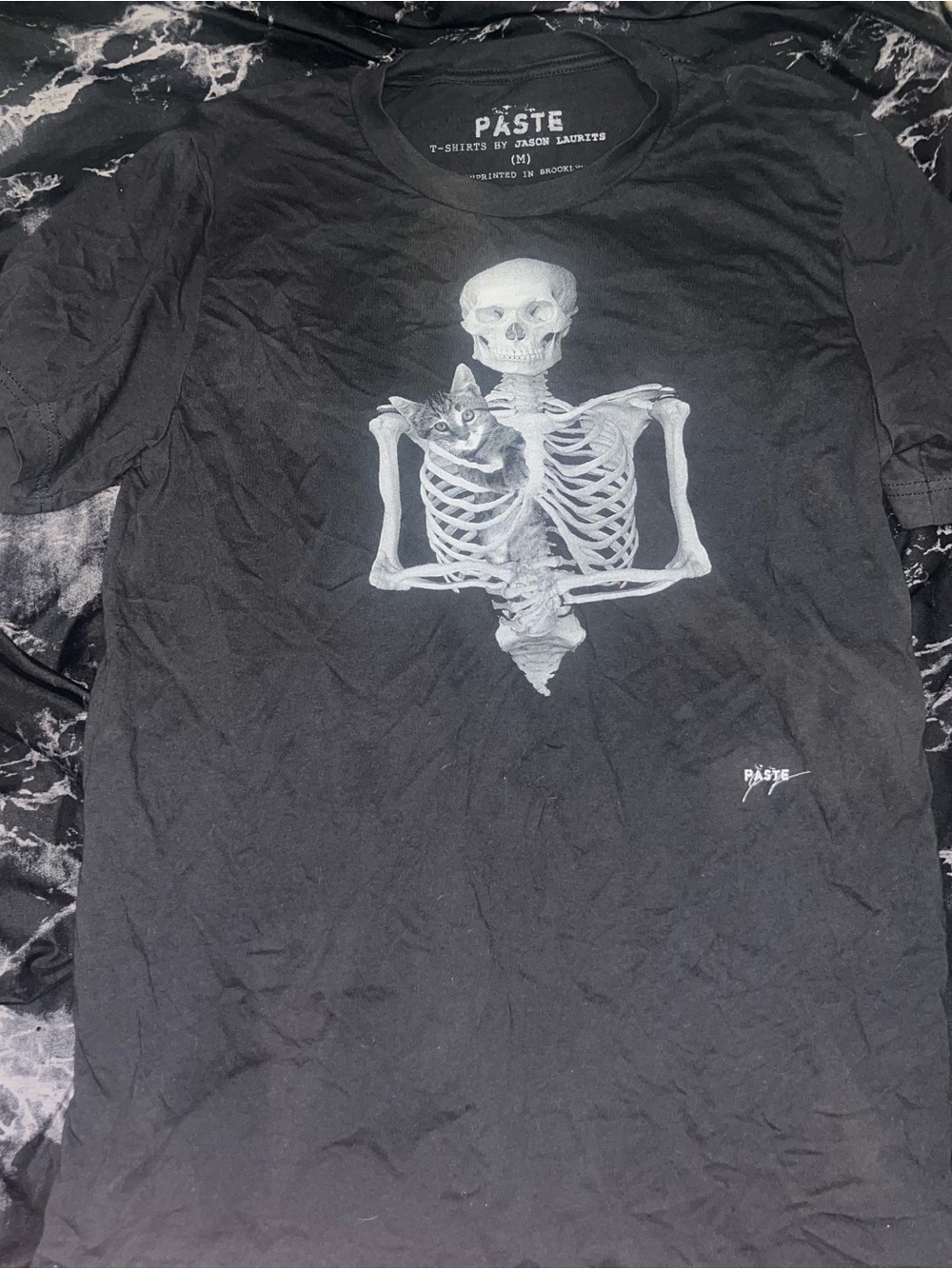 Paste Black Graphic Skeleton & Cat Tee size medium